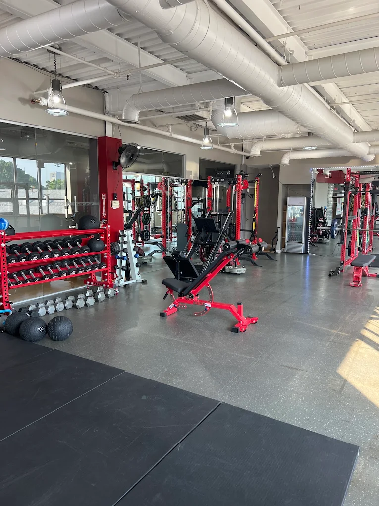 Inside the Muscle Method training floor in Ridgefield, NJ